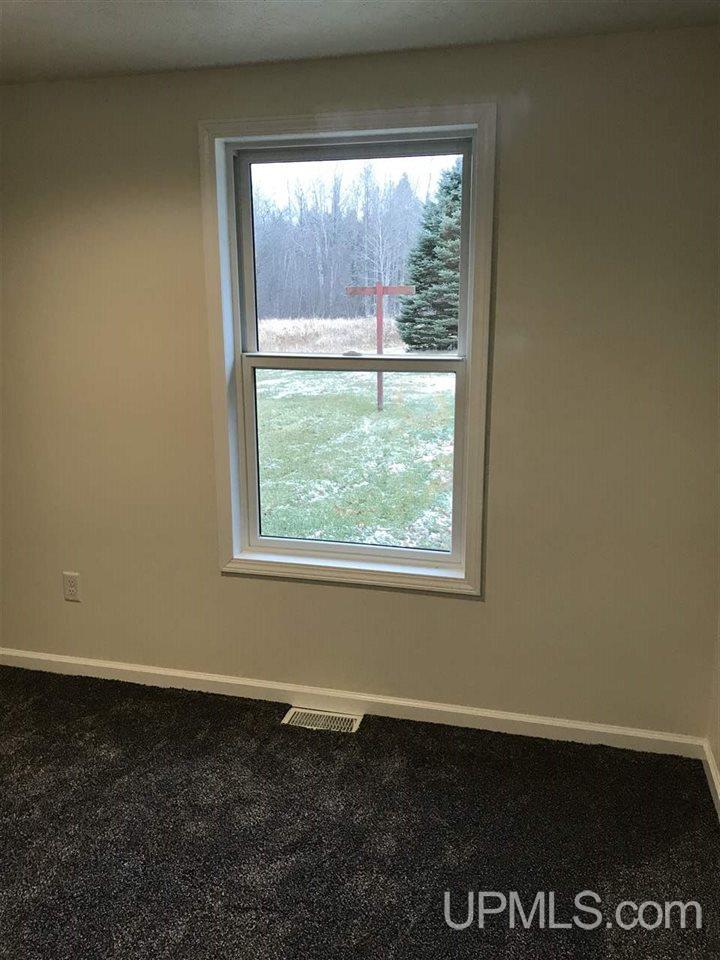 4151 Highway 2 Escanaba, MI 49829 - Photo 22 of 39