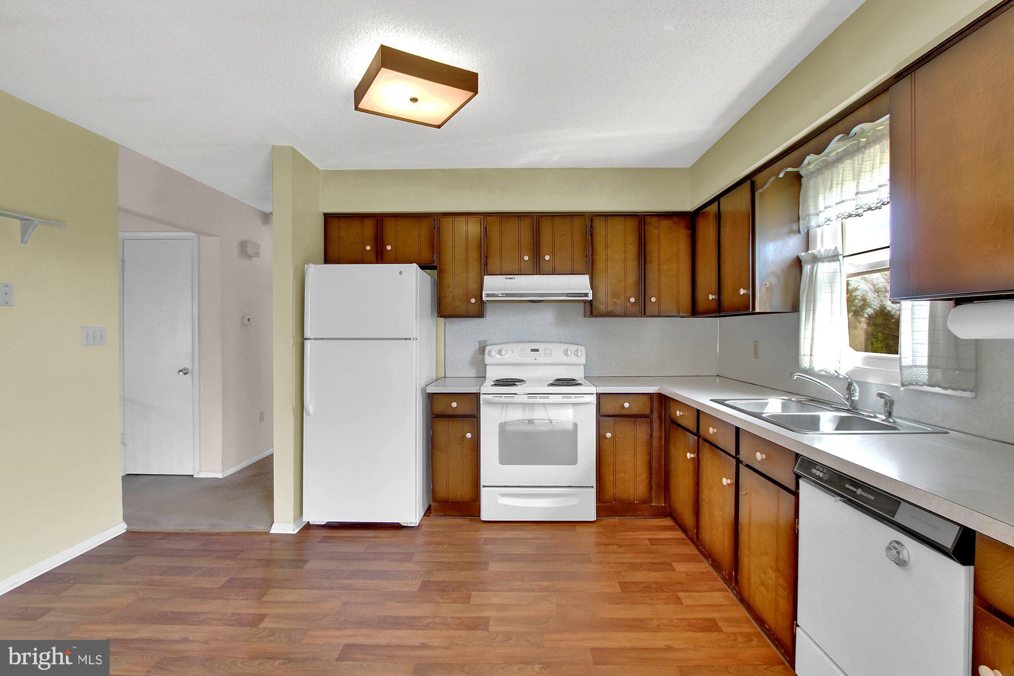3958 North Rohrbaugh Road Seven Valleys, PA 17360 - Photo 9 of 28 Gallery Image 9