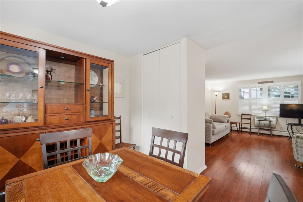 103 Manor Court, Unit 103 Springfield, MA 01118 - Photo 10 of 24