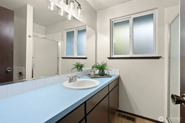 $539,999 | 4600 Northwest 82nd Street, Silverdale, WA 98383