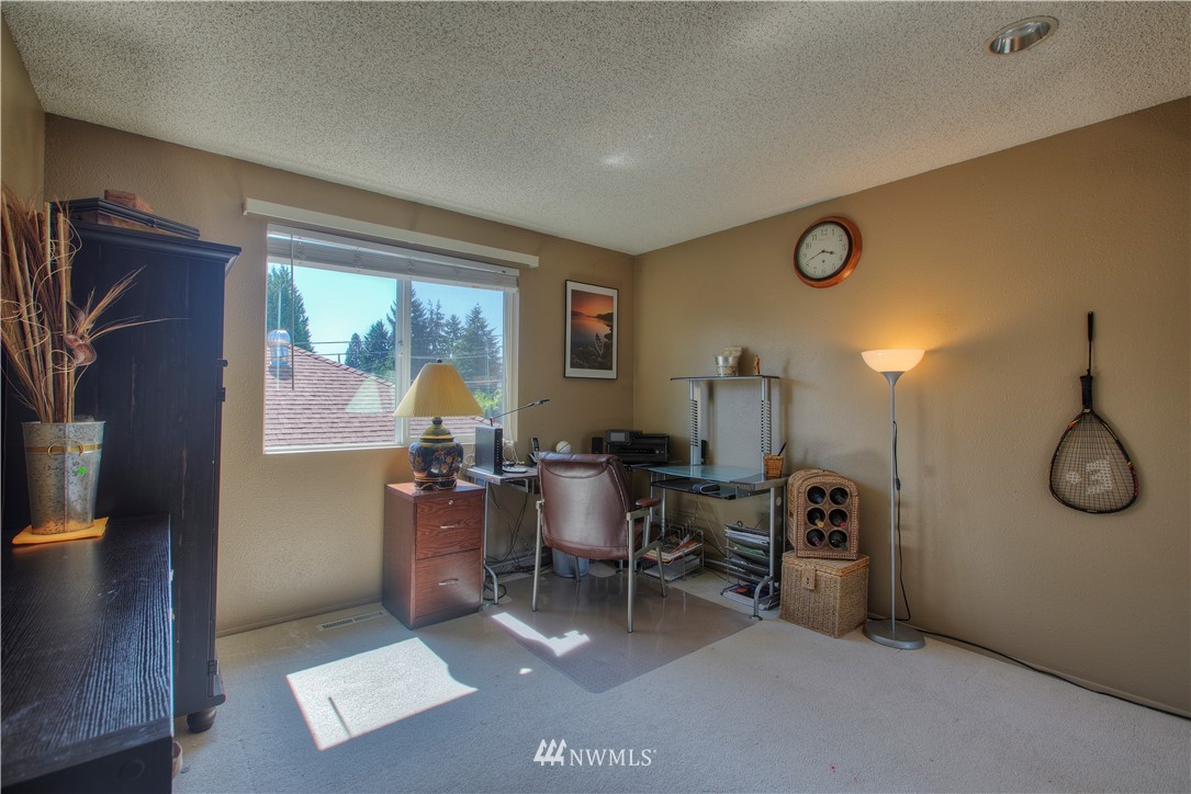 2320 Union Avenue Northeast Renton, WA 98059 - Photo 14 of 24