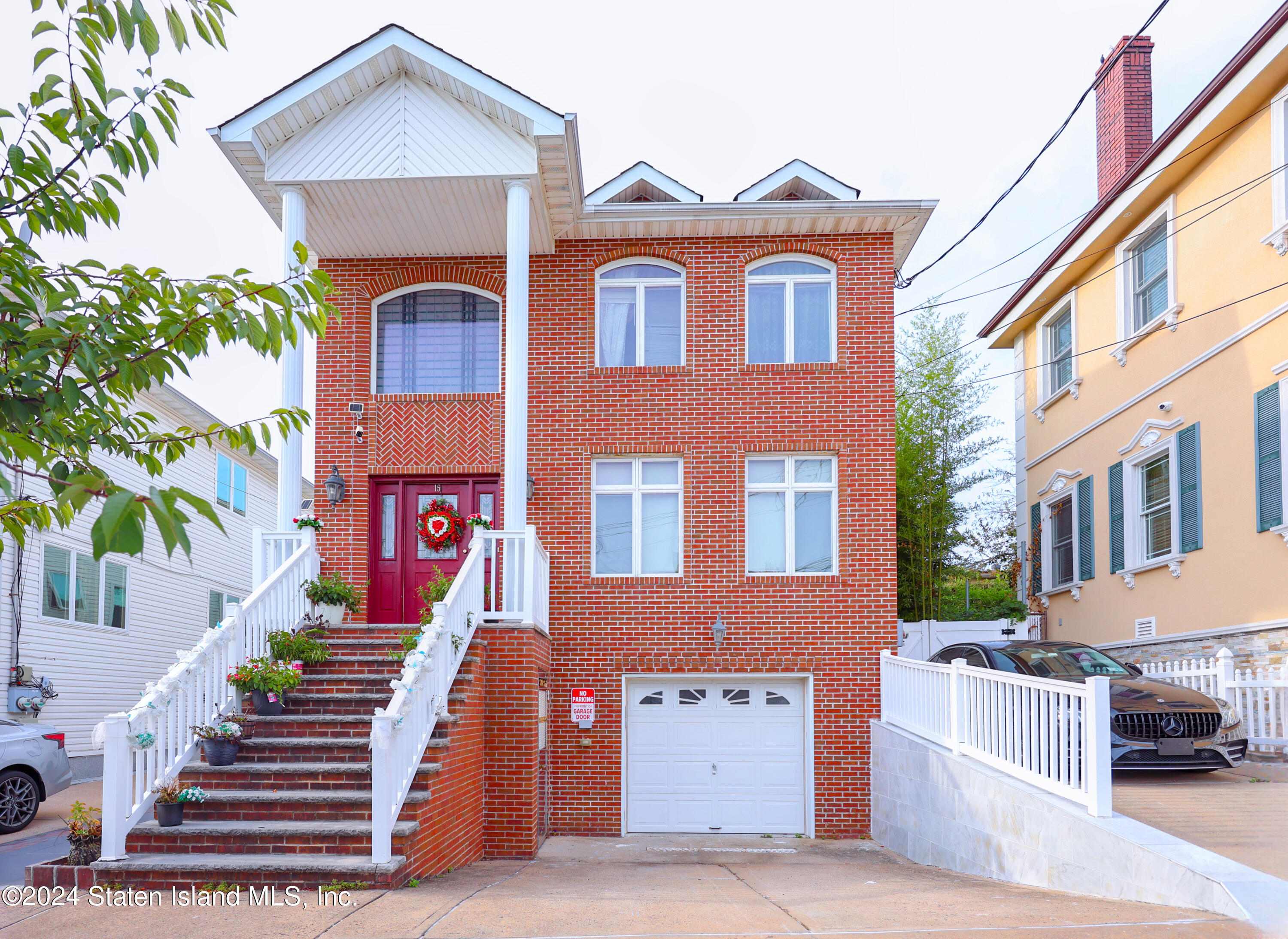 15 Pershing St  