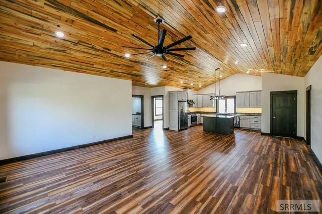 $430,000 | 111 10th Street, Salmon, ID 83467