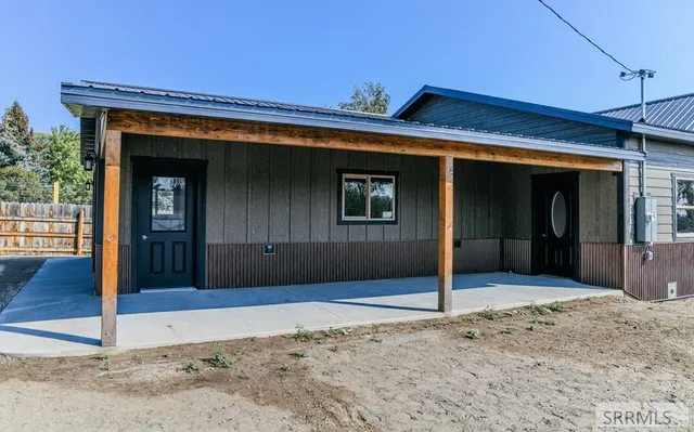 $495,000 | 111 10th Street, Salmon, ID 83467