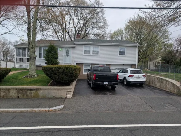 $429,900 | 376 Fairview Avenue, Coventry, RI 02816