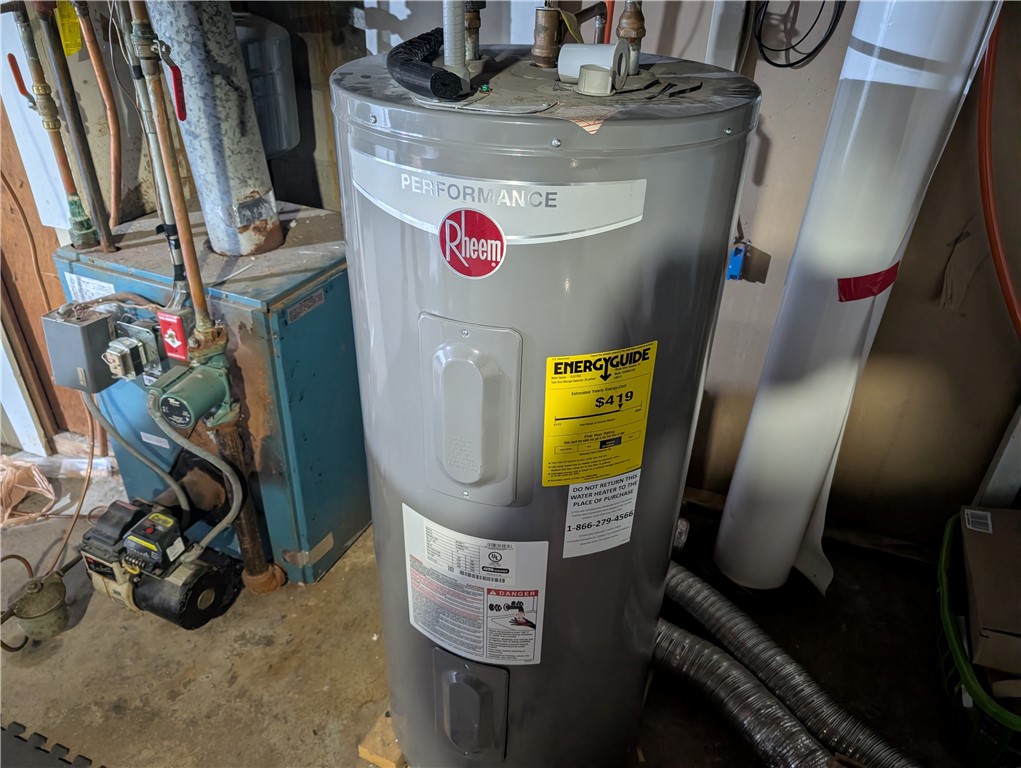 376 Fairview Avenue Coventry, RI 02816 - Photo 14 of 15 Hot Water Heater
