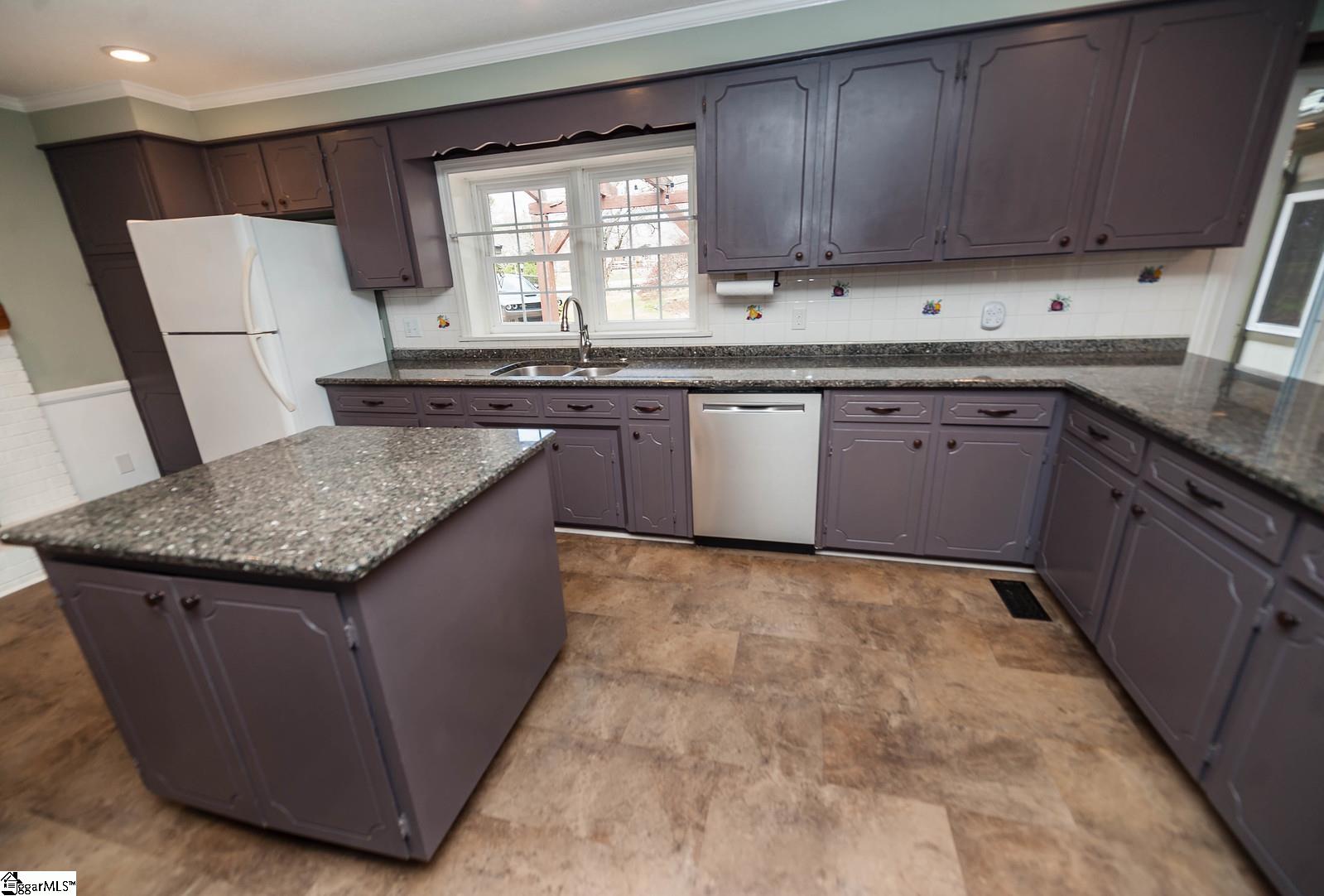 991 Hanging Rock Road Boiling Springs, SC 29316 - Photo 7 of 35 Gallery Image 7