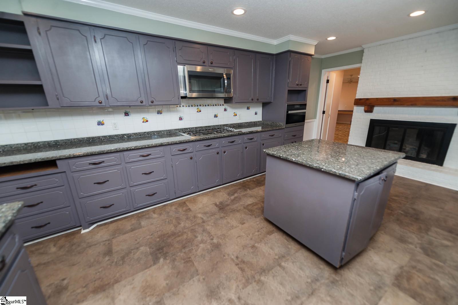 991 Hanging Rock Road Boiling Springs, SC 29316 - Photo 8 of 35 Gallery Image 8