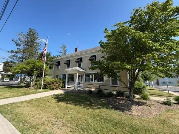 $1,500 | 1 Main Street, Unit 2B, Brimfield, MA 01010