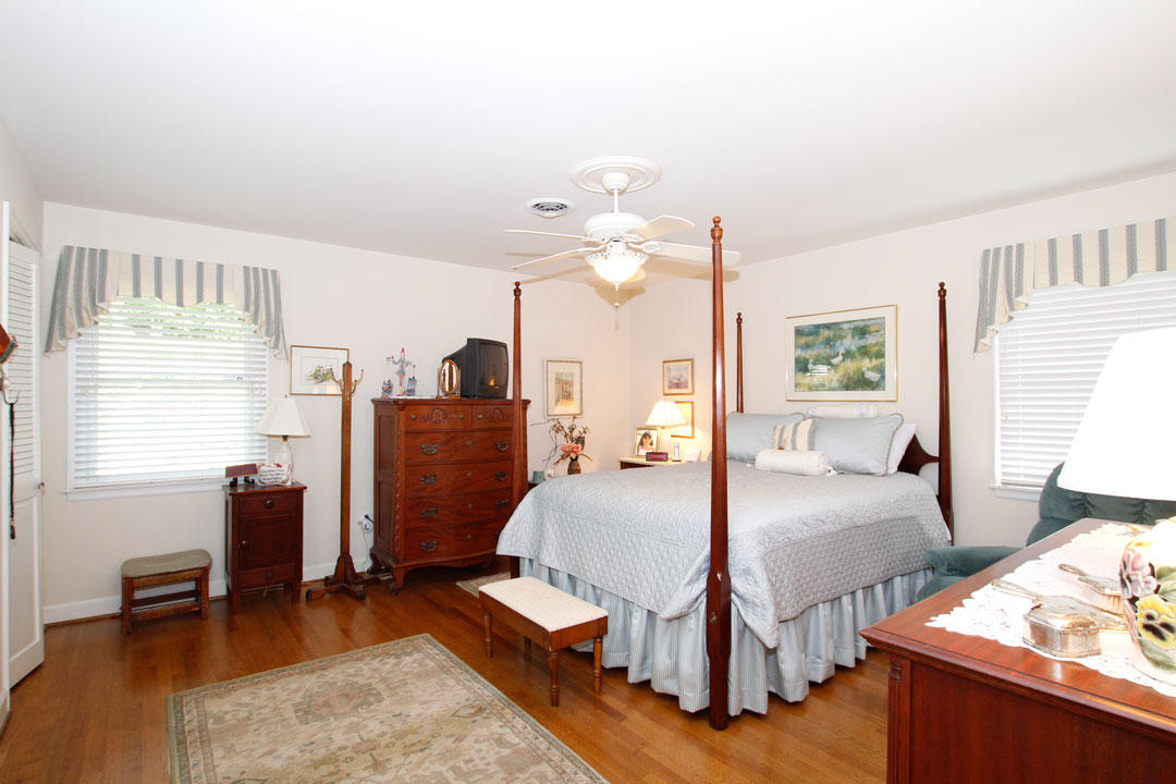 3748 Heritage Road Southwest Roanoke, VA 24015 - Photo 16 of 29 Master Bedroom