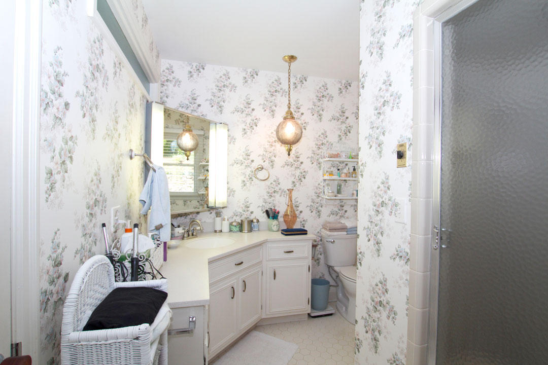 3748 Heritage Road Southwest Roanoke, VA 24015 - Photo 18 of 29 Master Bath