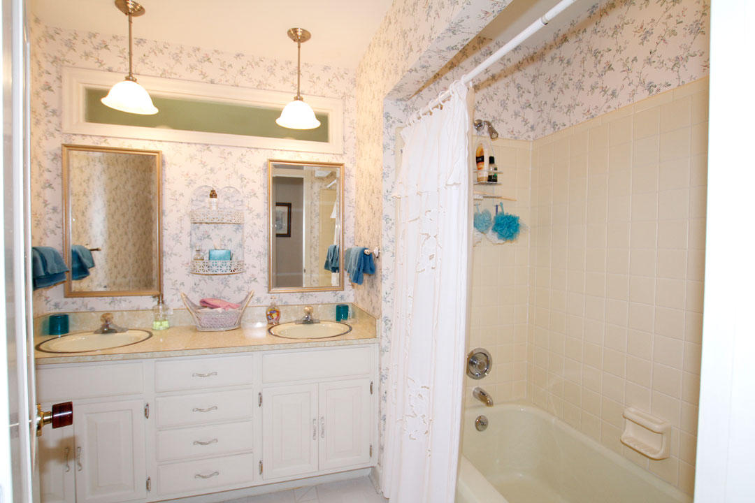 3748 Heritage Road Southwest Roanoke, VA 24015 - Photo 19 of 29 Master Bath 2
