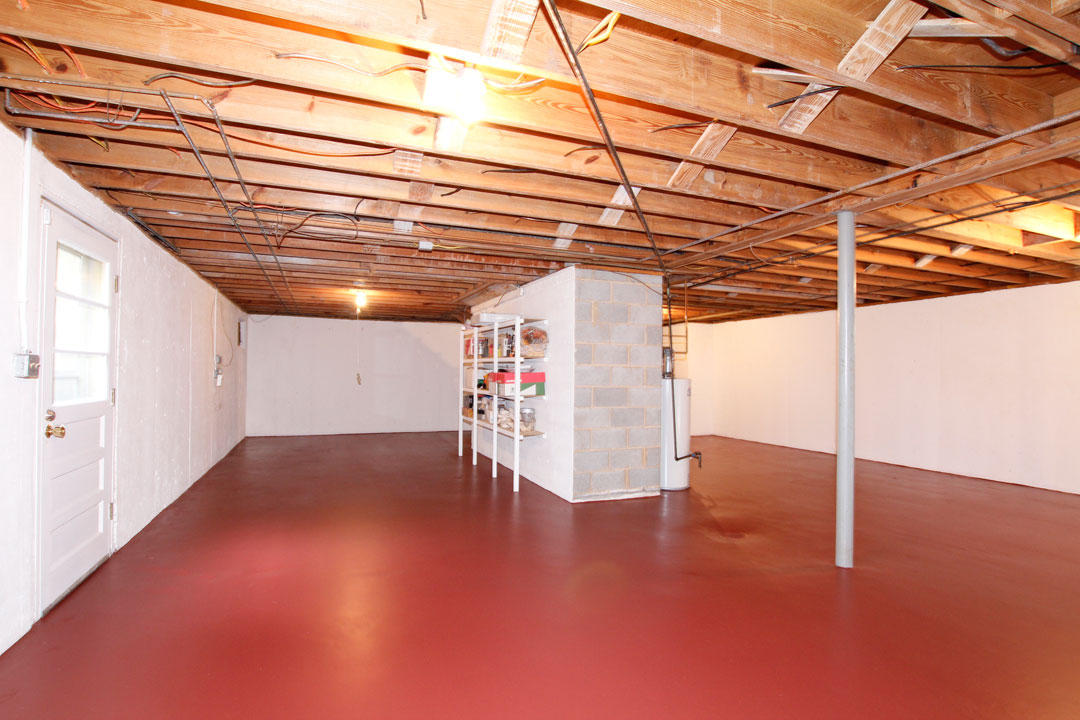 3748 Heritage Road Southwest Roanoke, VA 24015 - Photo 25 of 29 Lower Level 2