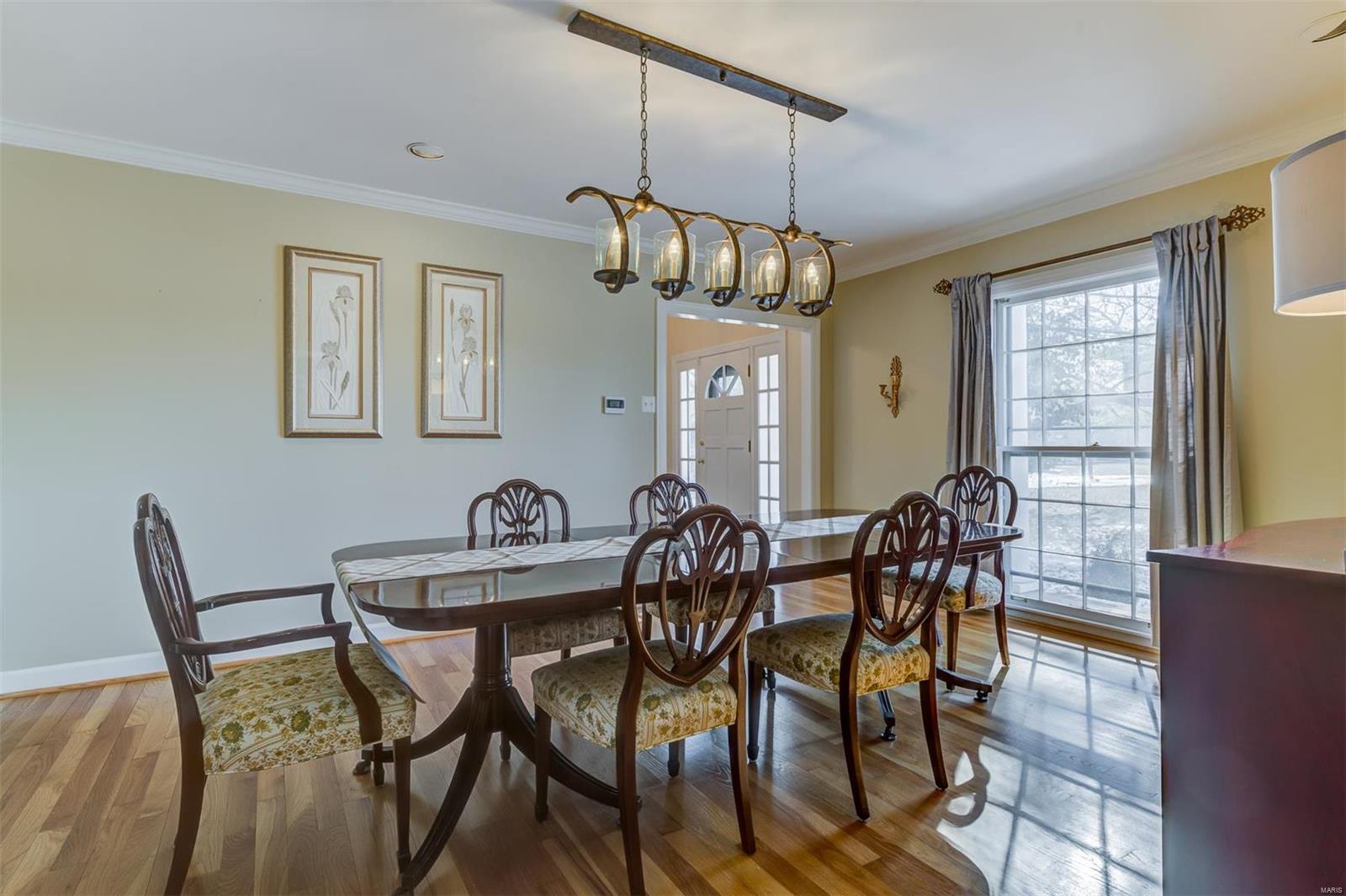 9049 Clayton Road Ladue, MO 63117 - Photo 6 of 28 Gallery Image 6