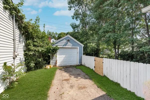 $1,800 | 1414 East 46th Street, Indianapolis, IN 46205