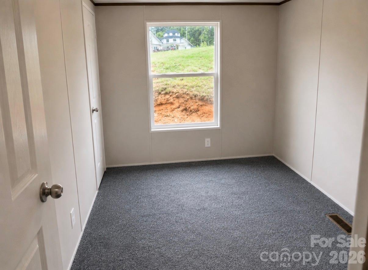 182 Left Fork Road Pickens, SC 29671 - Photo 6 of 10