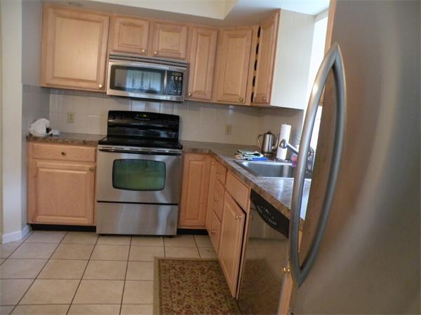 111 Shaw Farm Road, Unit 111 Canton, MA 02021 - Photo 2 of 7