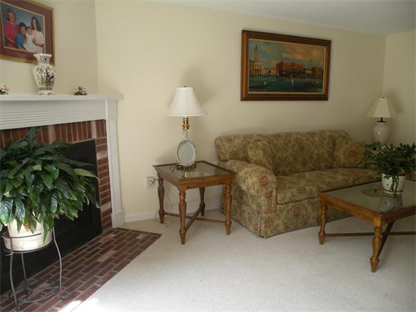 111 Shaw Farm Road, Unit 111 Canton, MA 02021 - Photo 4 of 7
