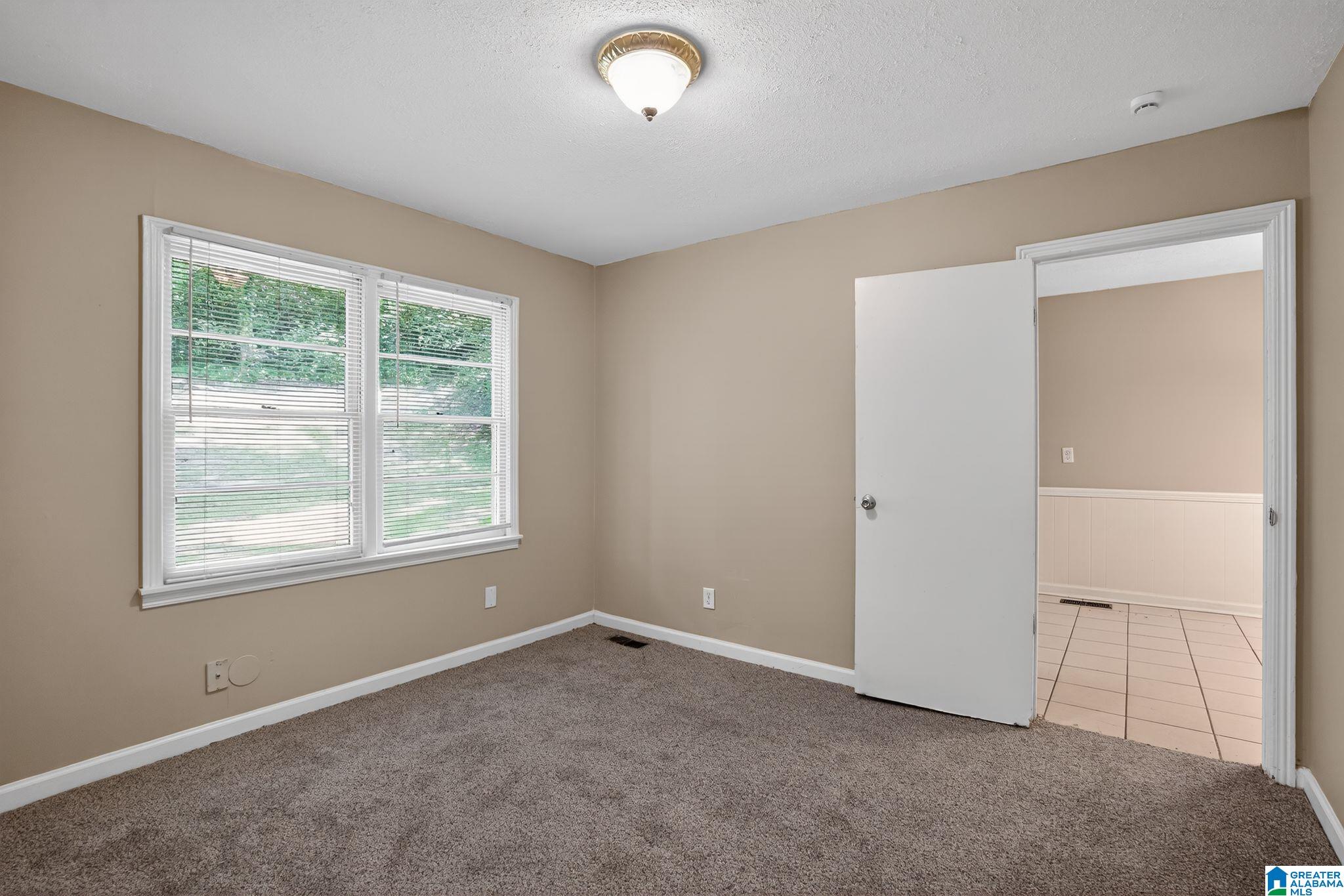 9869 Greenlee Road Birmingham, AL 35215 - Photo 10 of 30