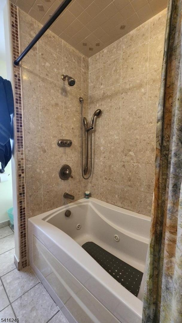 156 Lott Road Wantage, NJ 07461 - Photo 26 of 44 a bathroom with a bathtub