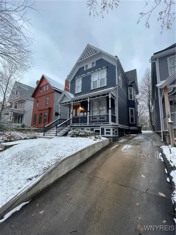 $1,700 | 76 Anderson Place, Buffalo, NY 14222
