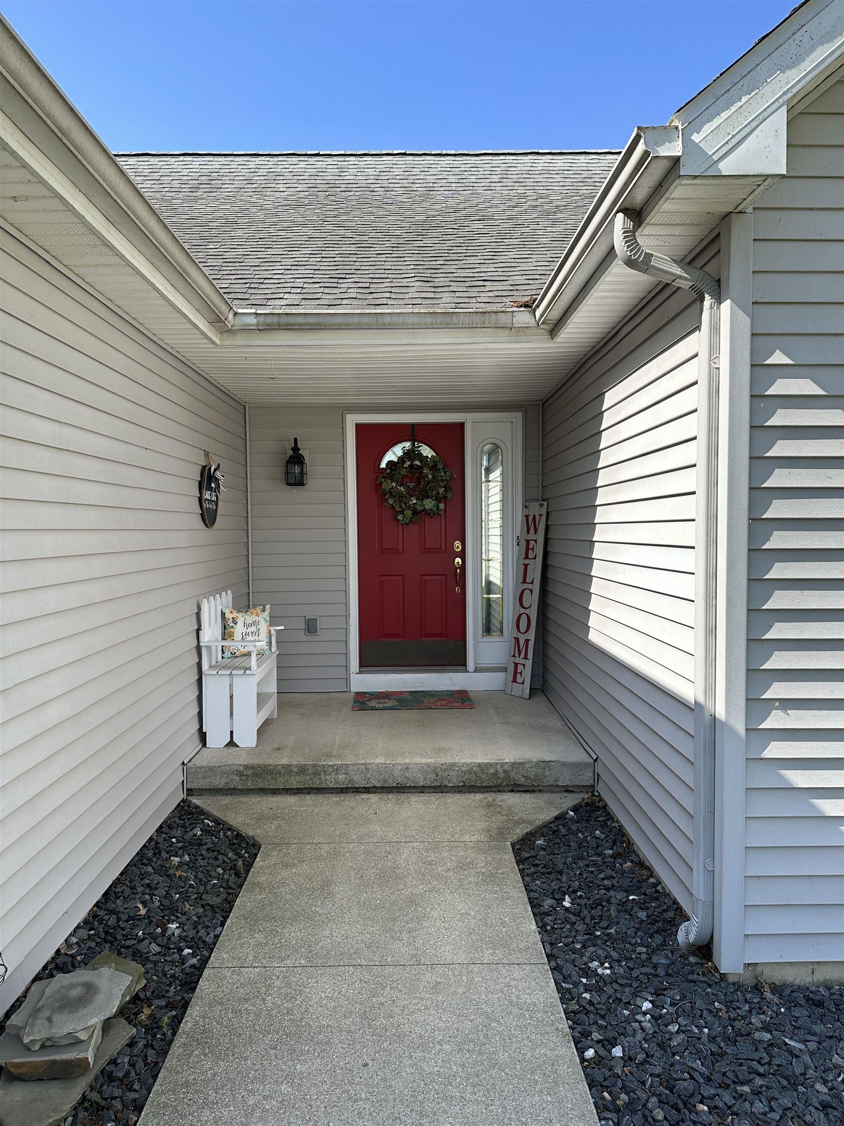 198 North Drive Geneva, IN 46740 - Photo 2 of 24