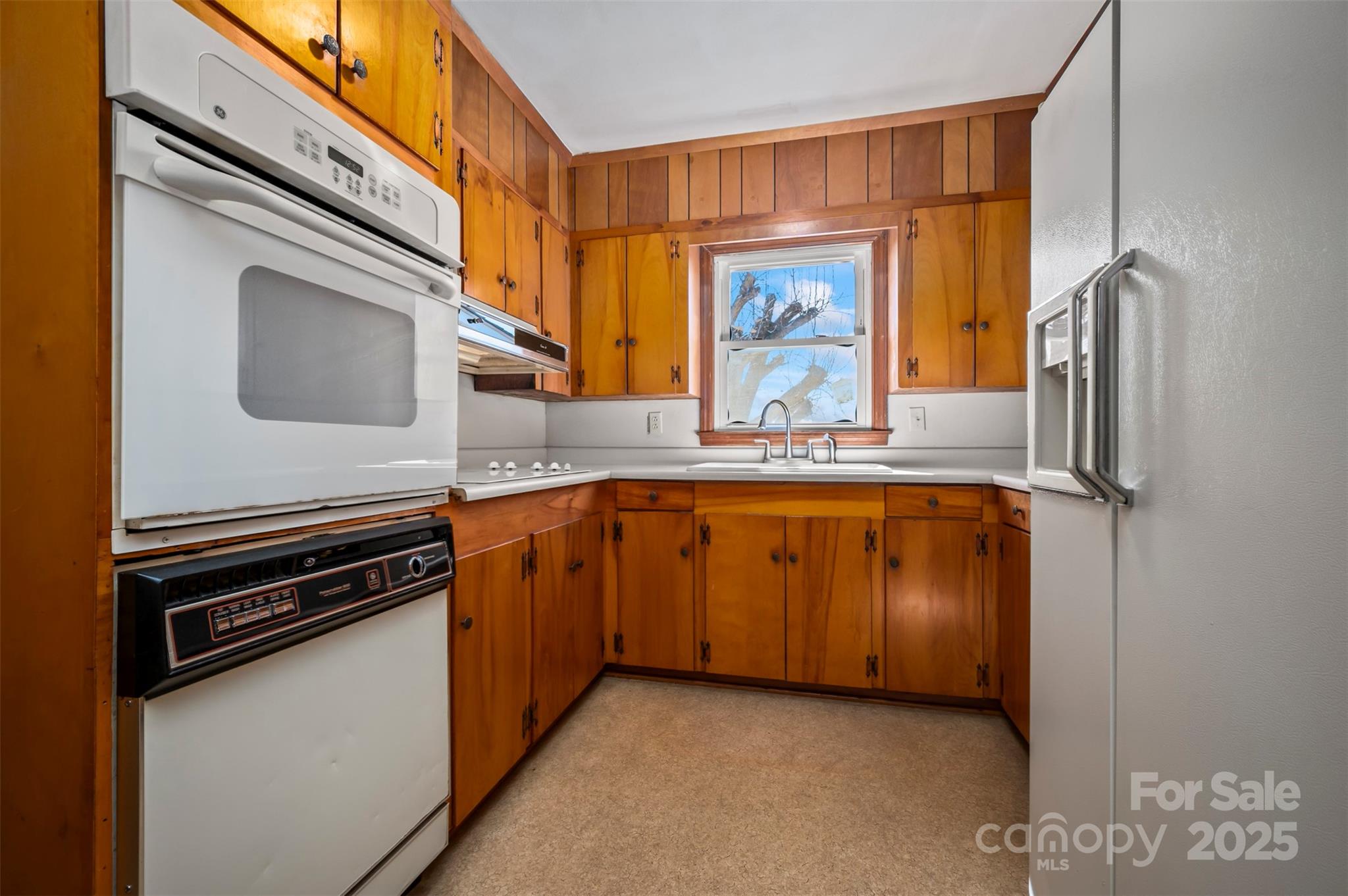 156 Eagle Nest Road Columbus, NC 28722 - Photo 15 of 47