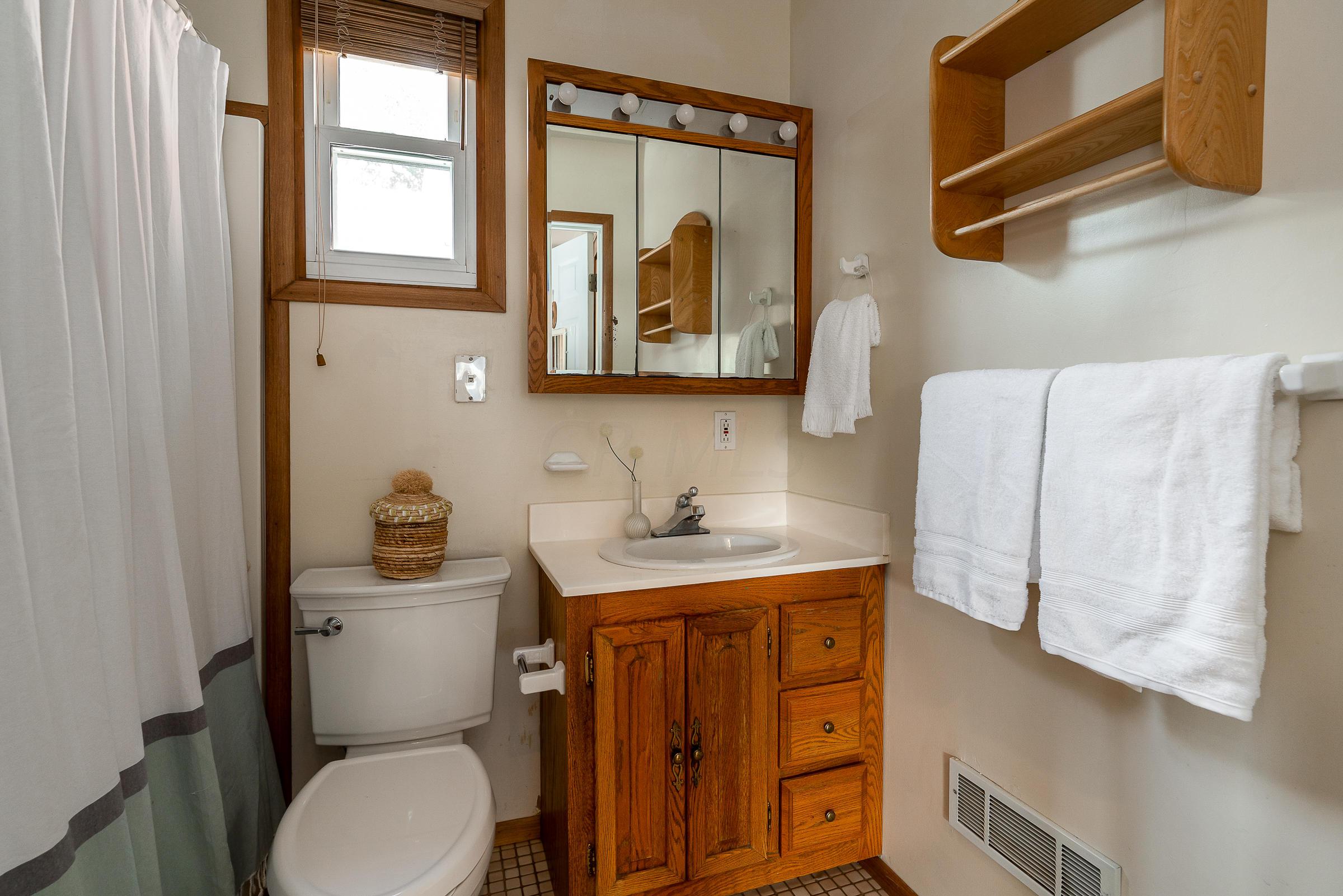 729 South Cassingham Road Columbus, OH 43209 - Photo 12 of 40