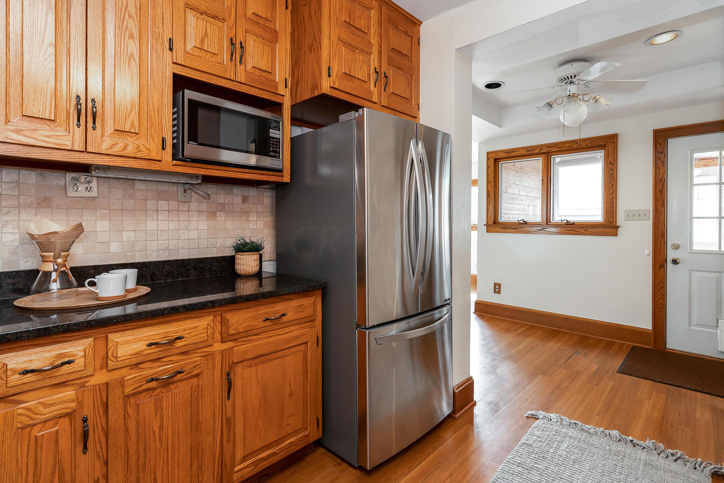 729 South Cassingham Road Columbus, OH 43209 - Photo 18 of 40