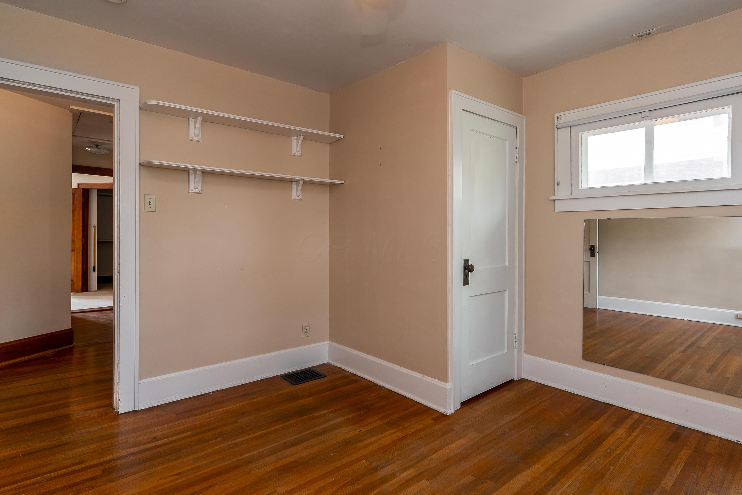 729 South Cassingham Road Columbus, OH 43209 - Photo 24 of 40