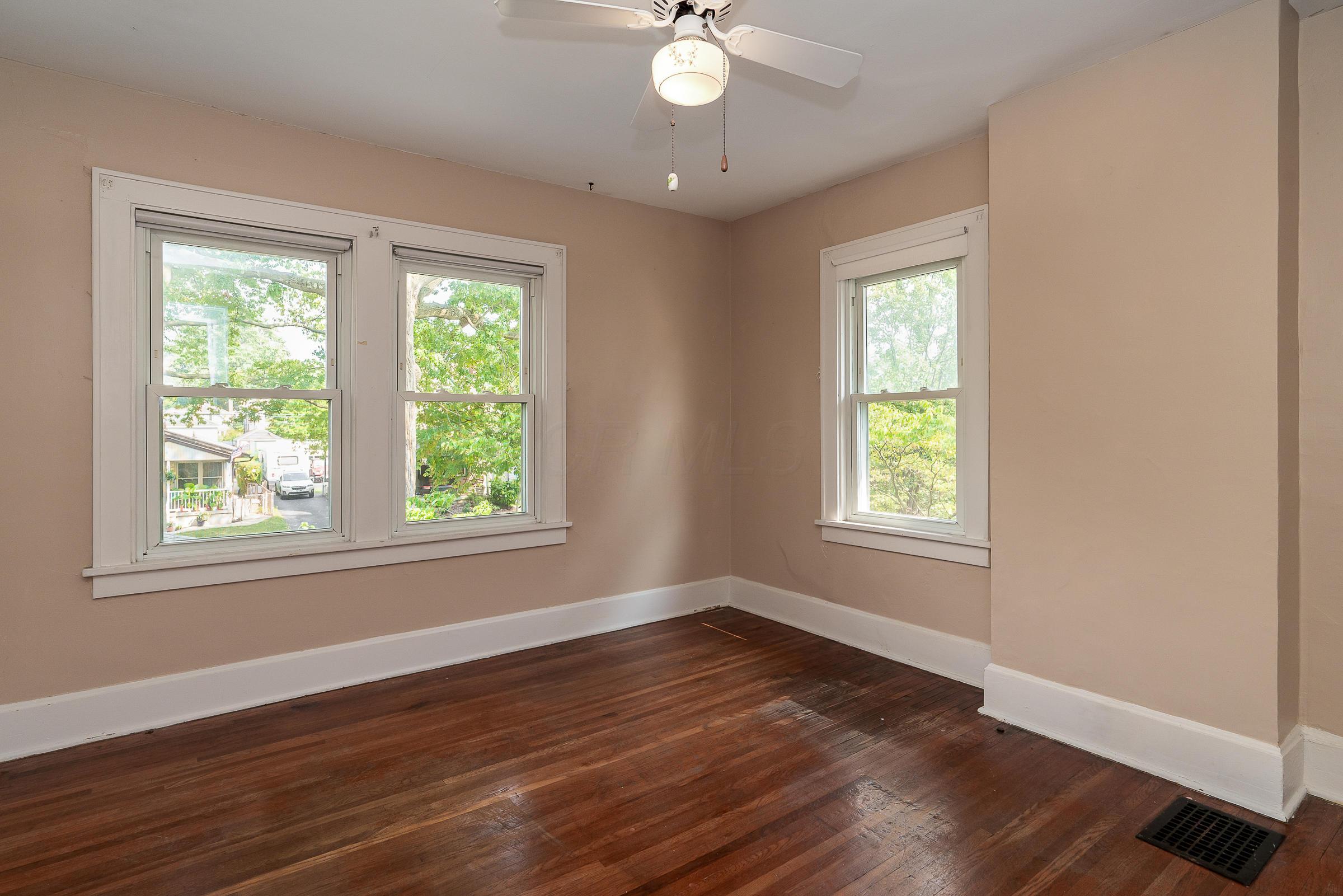 729 South Cassingham Road Columbus, OH 43209 - Photo 25 of 40
