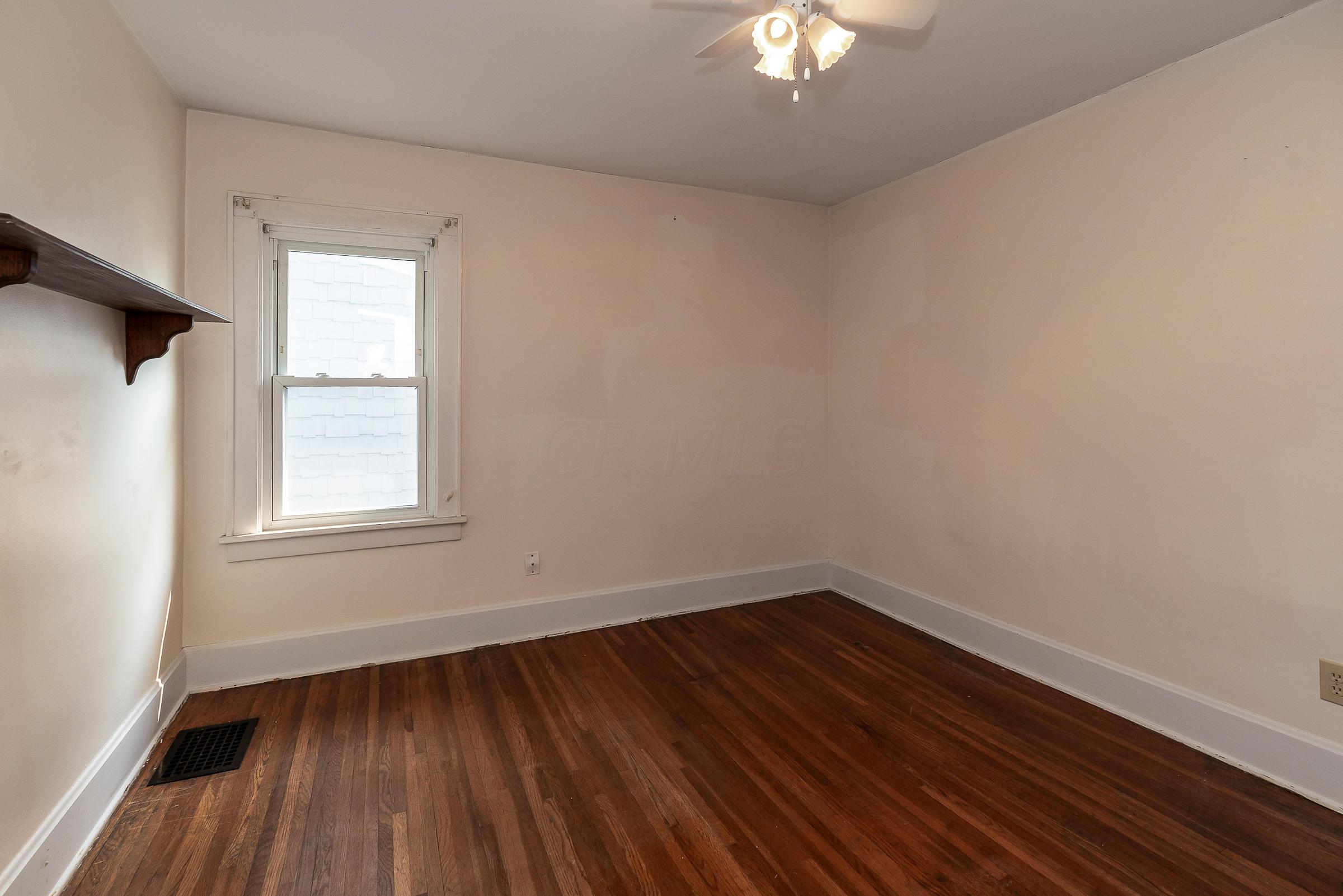729 South Cassingham Road Columbus, OH 43209 - Photo 26 of 40