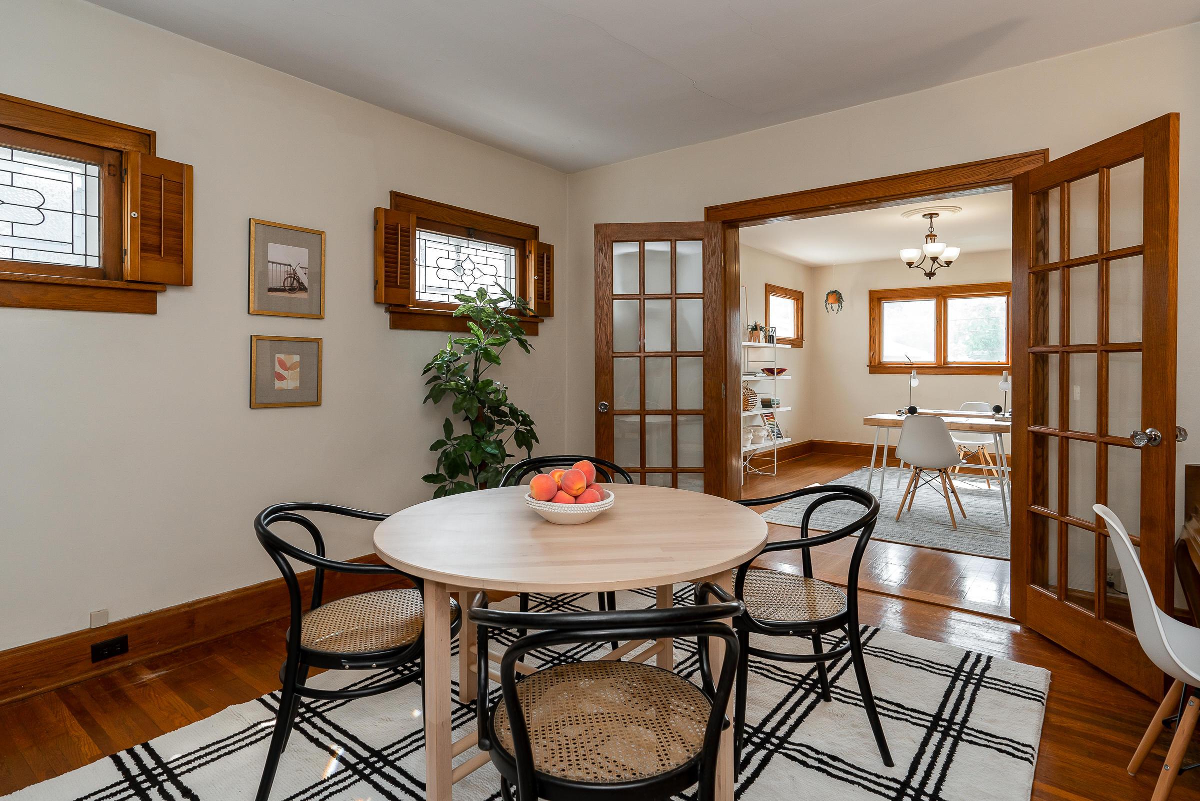 729 South Cassingham Road Columbus, OH 43209 - Photo 8 of 40