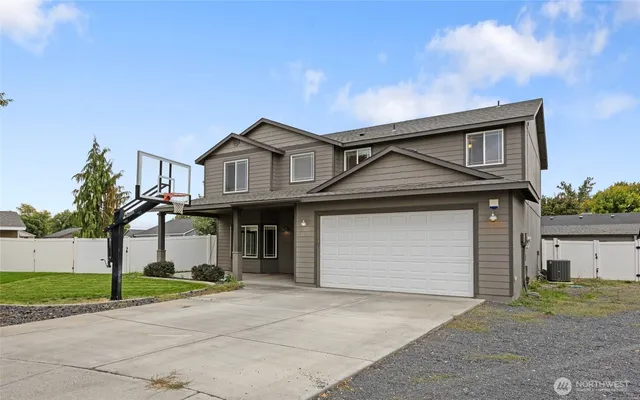 $499,000 | 1059 July Court, Moses Lake, WA 98837