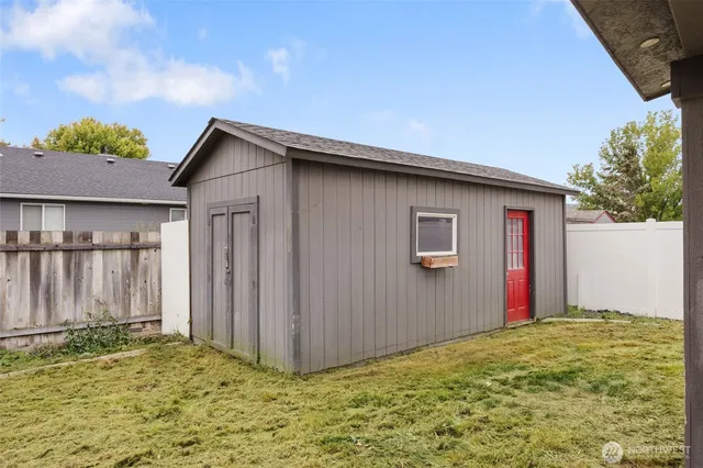 $499,000 | 1059 July Court, Moses Lake, WA 98837