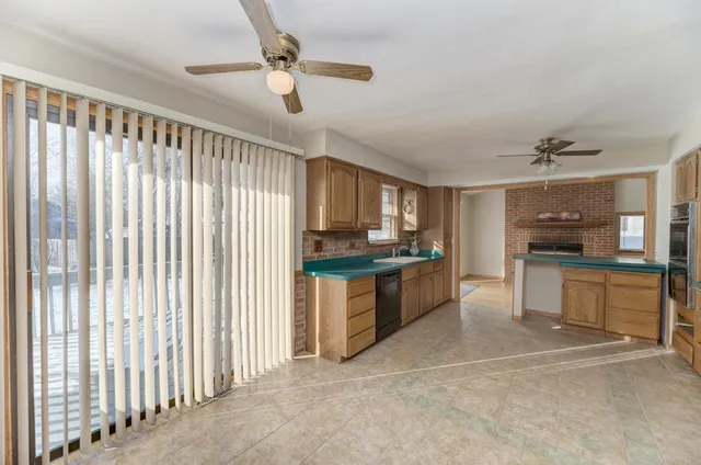 $429,900 | 28W313 Batavia Road, Warrenville, IL 60555