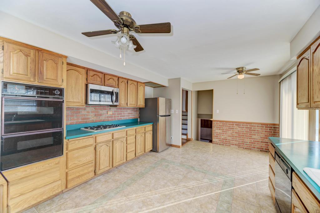 28W313 Batavia Road Warrenville, IL 60555 - Photo 19 of 47