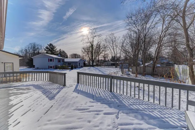 $429,900 | 28W313 Batavia Road, Warrenville, IL 60555