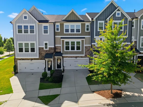 $519,900 | 8403 Garnet Rose Drive, Raleigh, NC 27615