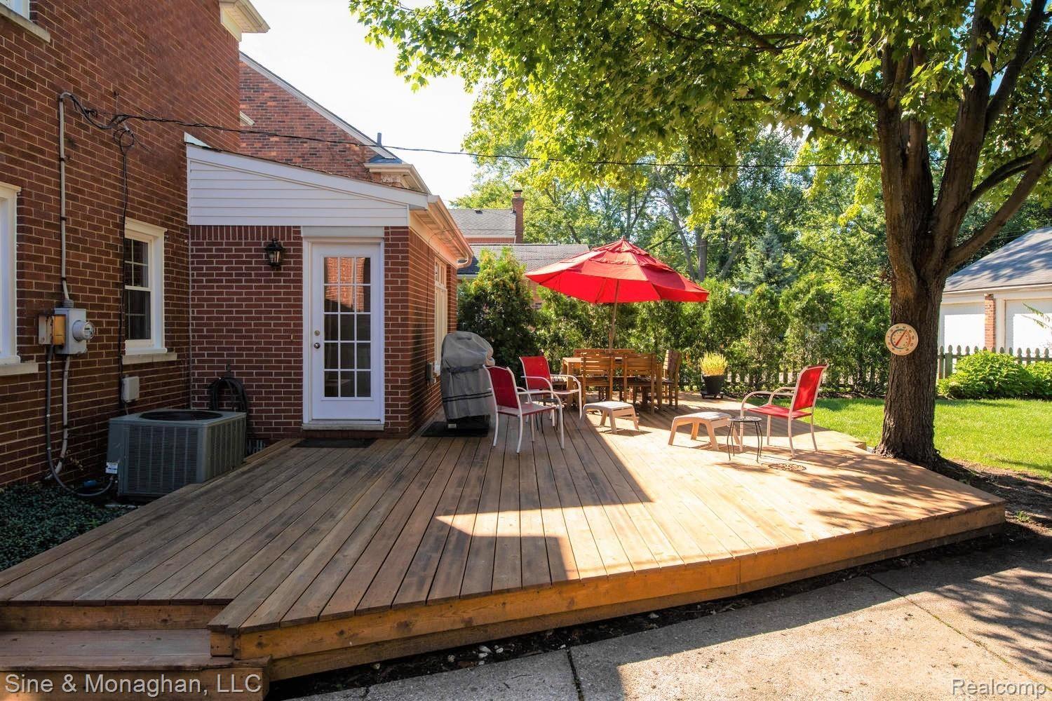 1179 Whittier Road Grosse Pointe, MI 48230 - Photo 40 of 59 1179 Whittier Rd DECK NORTH TO SOUTH.jpg