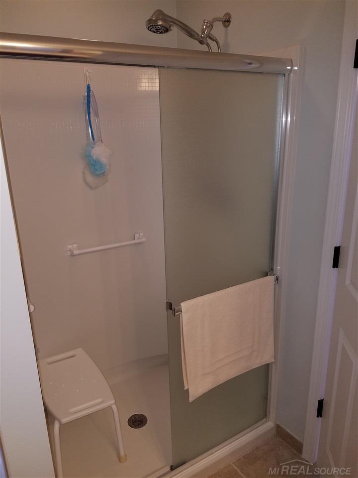 47866 Gloede Road Macomb, MI 48044 - Photo 26 of 42 31314353-25.JPG