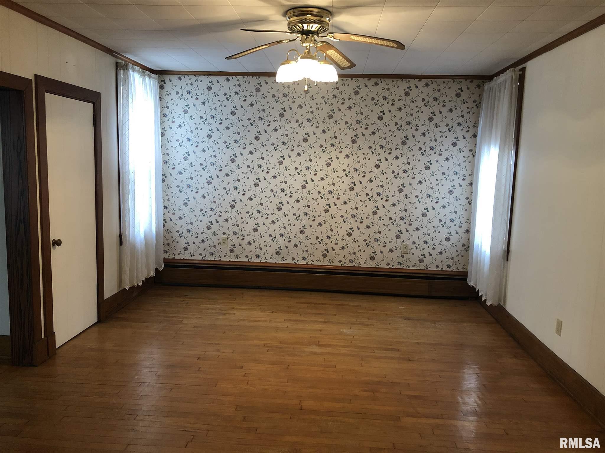 525 South 4th Street Clinton, IA 52732 - Photo 7 of 12 Gallery Image 7