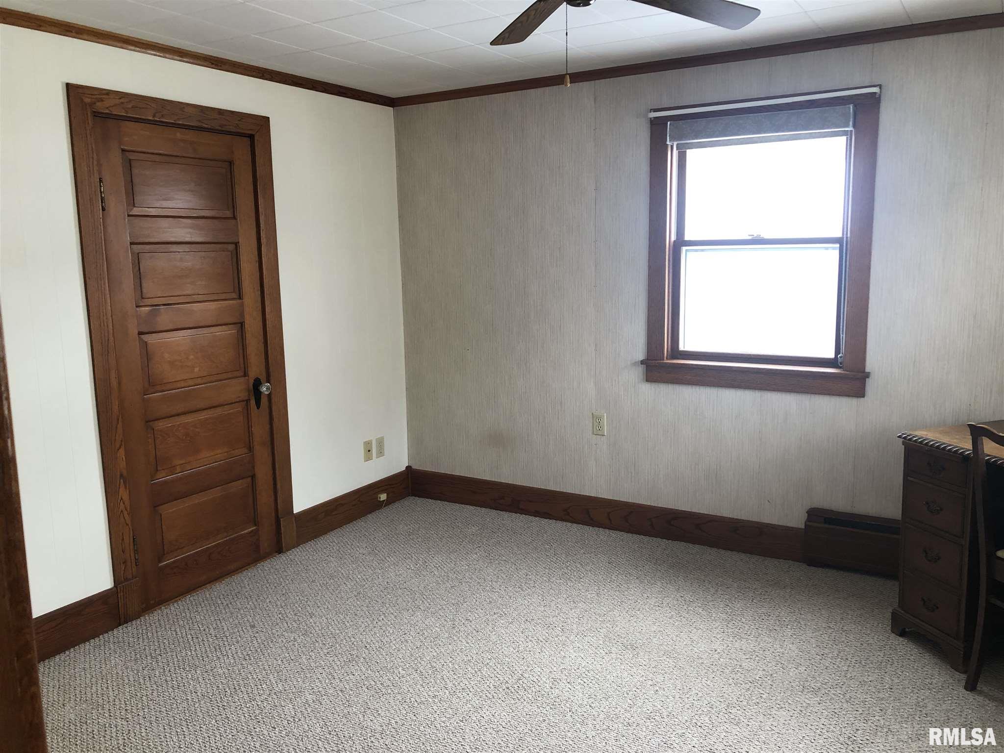 525 South 4th Street Clinton, IA 52732 - Photo 8 of 12 Gallery Image 8