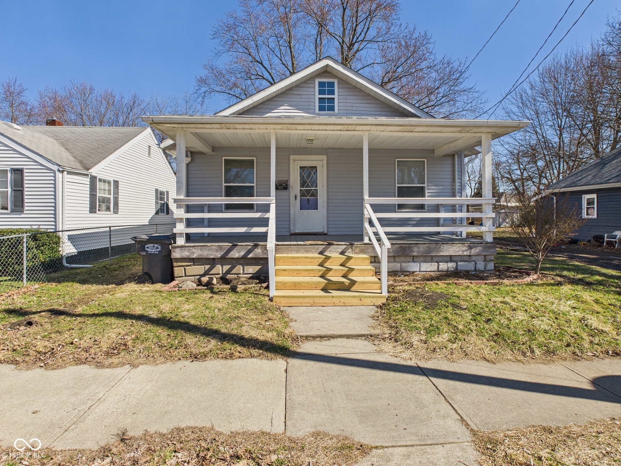 1728 Noble Street Anderson, IN 46016 - Photo 2 of 32
