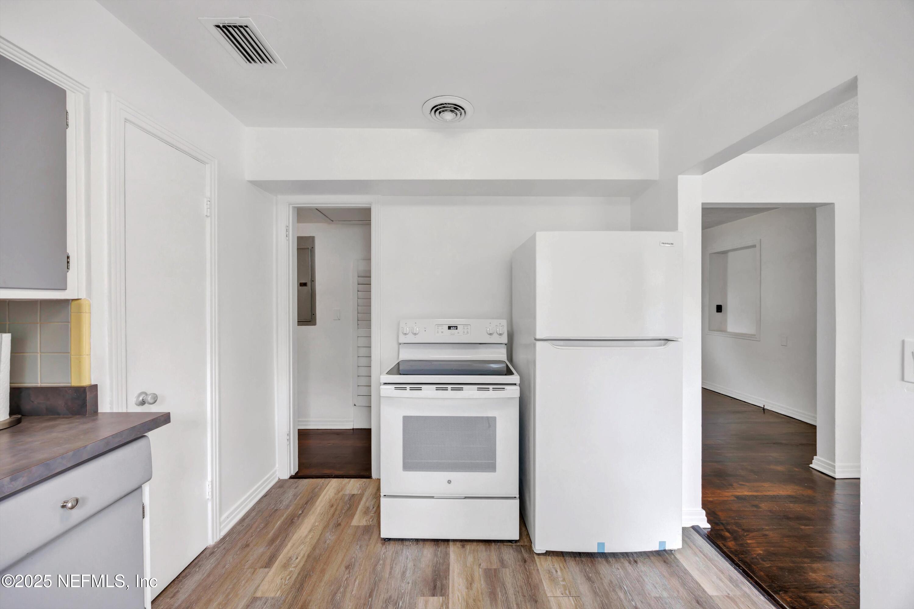 6816 Lotus Road South Jacksonville, FL 32211 - Photo 12 of 25 KITCHEN