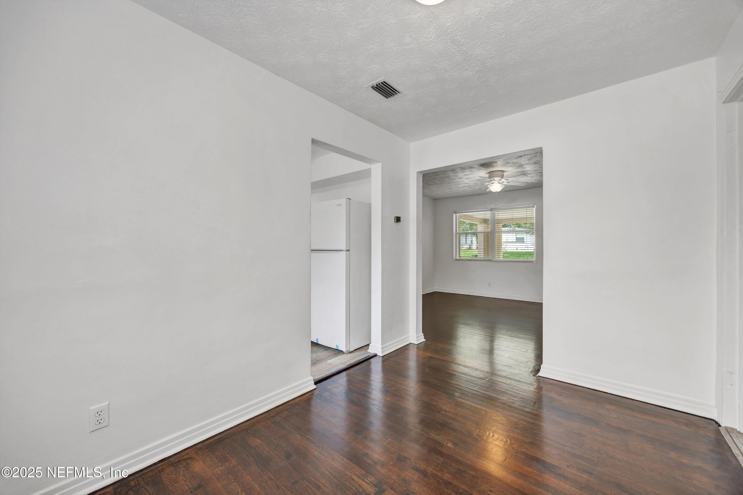 6816 Lotus Road South Jacksonville, FL 32211 - Photo 8 of 25 GREAT ROOM