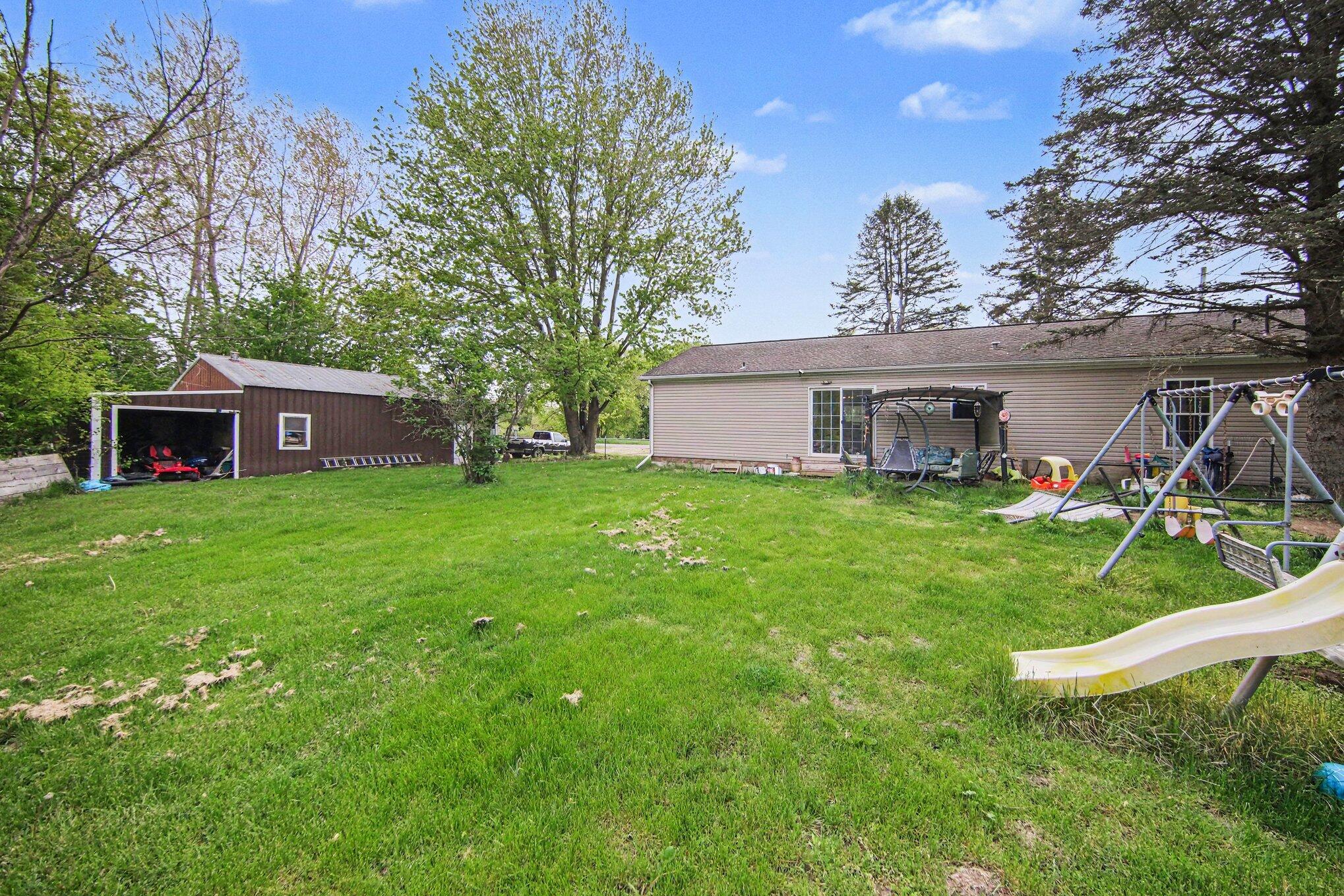 6848 Coon Hill Road Munith, MI 49259 - Photo 15 of 19 015_file_4536