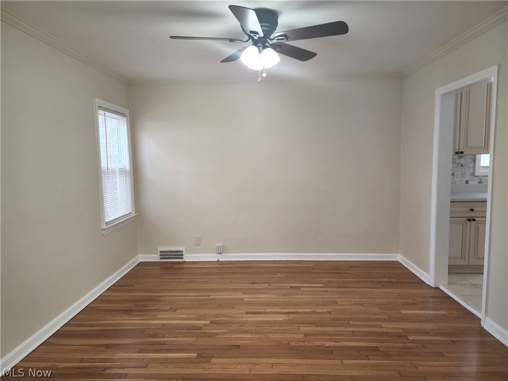 1771 Cumberland Road Cleveland, OH 44118 - Photo 4 of 34 Gallery Image 4