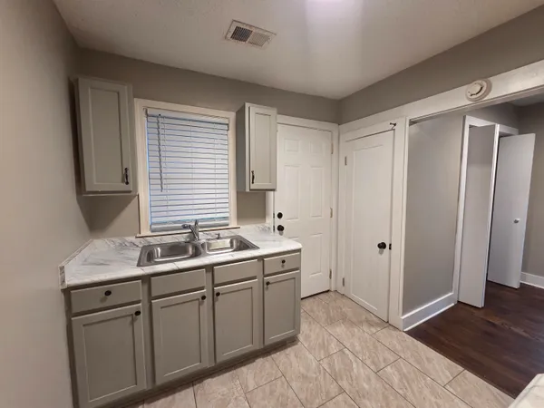 $1,195 | 983 Brower Street, Memphis, TN 38111