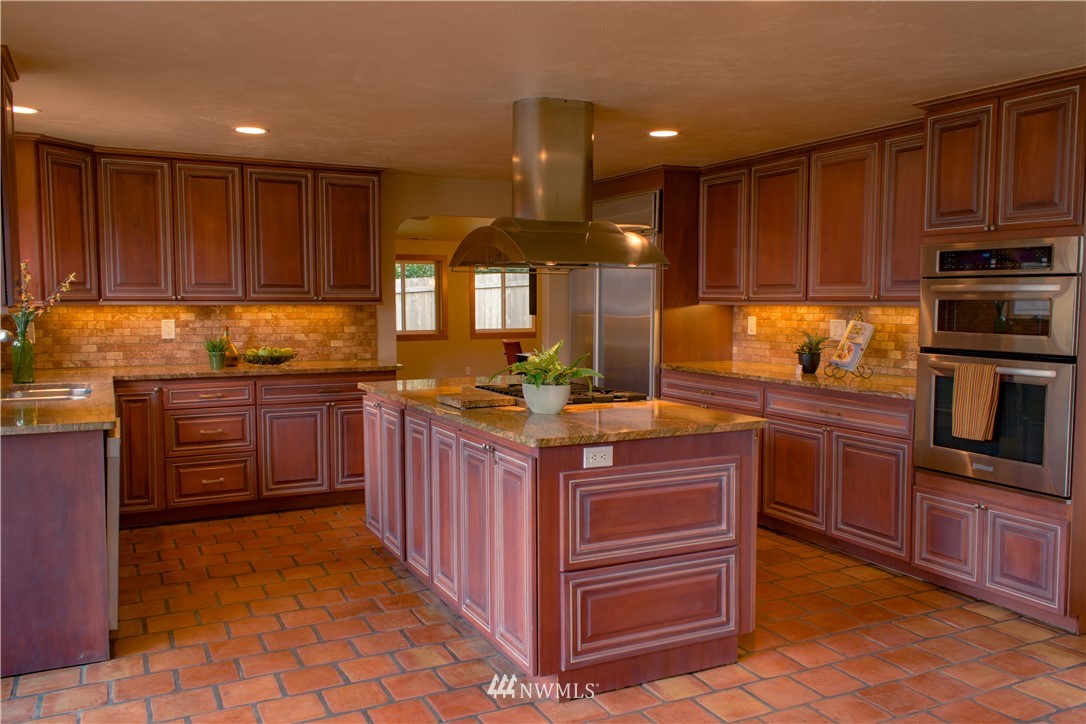 7225 Fairview Road Southwest Olympia, WA 98512 - Photo 6 of 24 Gallery Image 6